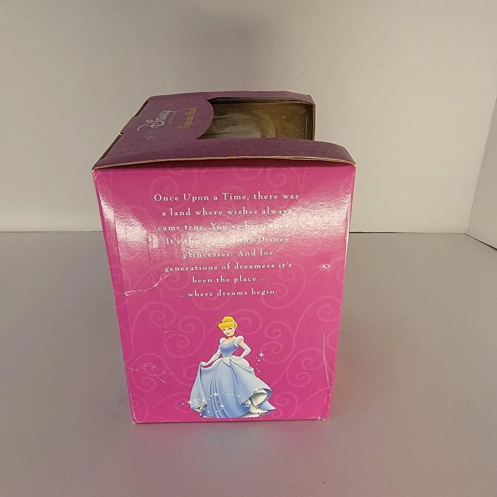 Disney Princess Cinderella Figurine Clock Blue Dress Castle Scene Boxed CC0006